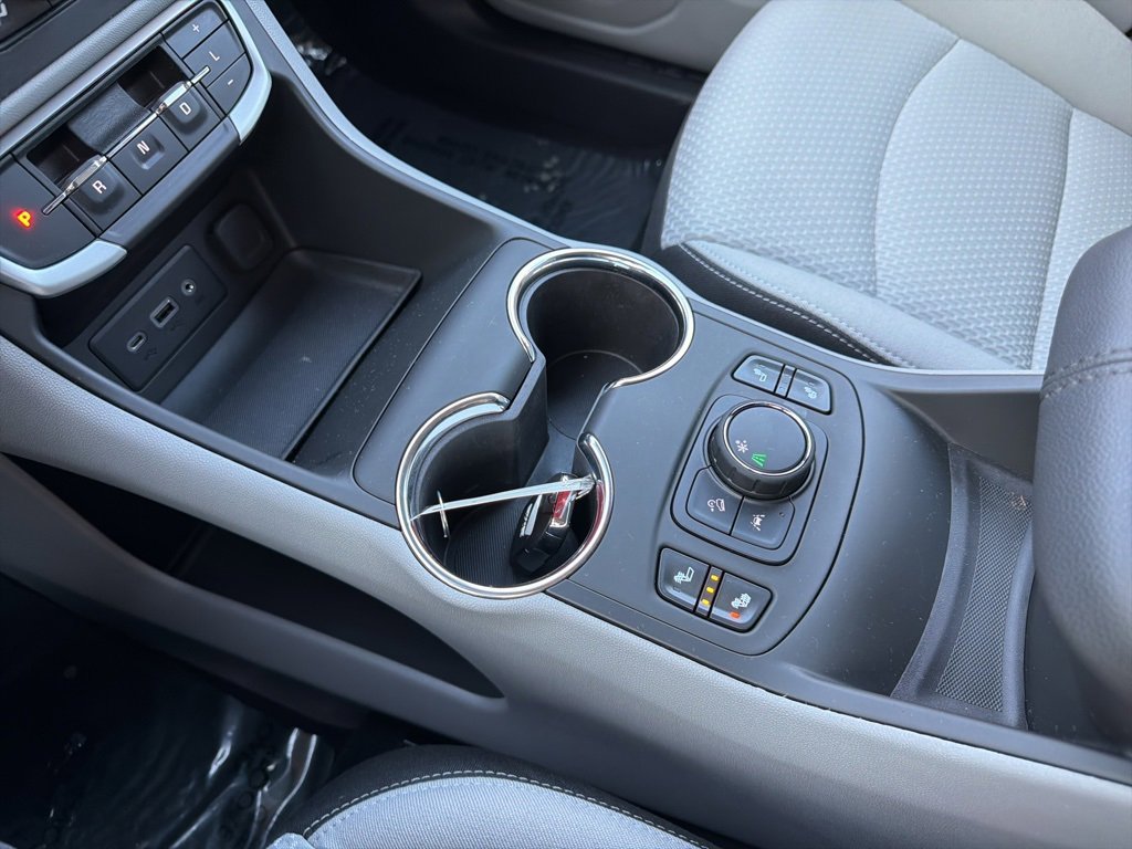 Used 2023 GMC Terrain SLE w/ Driver Convenience Package image 29