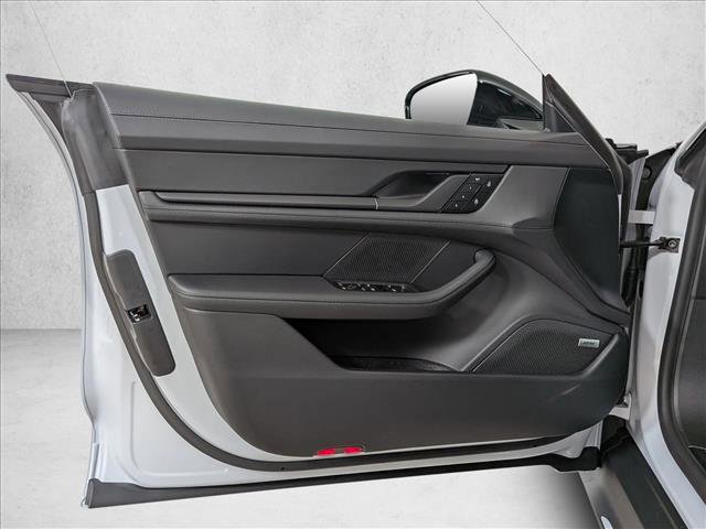 New 2026 Porsche Taycan image 13