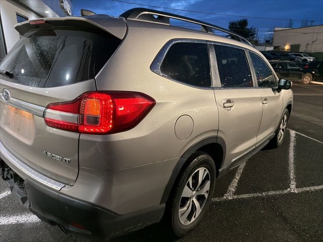 Used 2019 Subaru Ascent Premium w/ Popular Package #3 AWD/4WD image 10