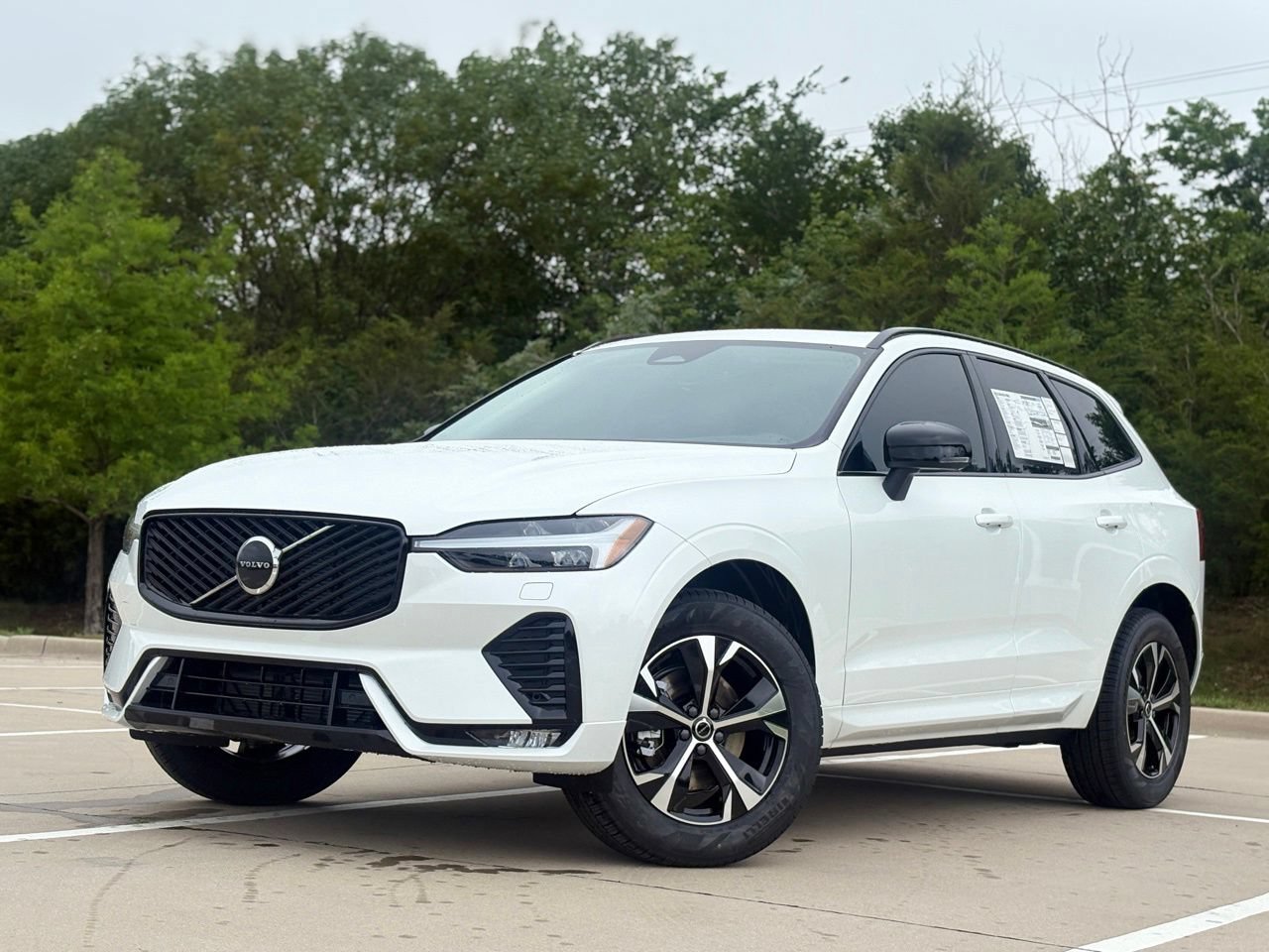 New 2026 Volvo XC60 B5 Core w/ Climate Package AWD/4WD image 9