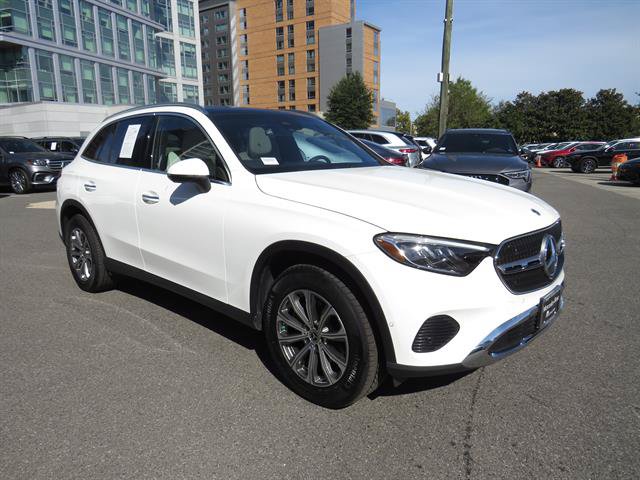 Used 2026 Mercedes-Benz GLC 300 4MATIC image 5