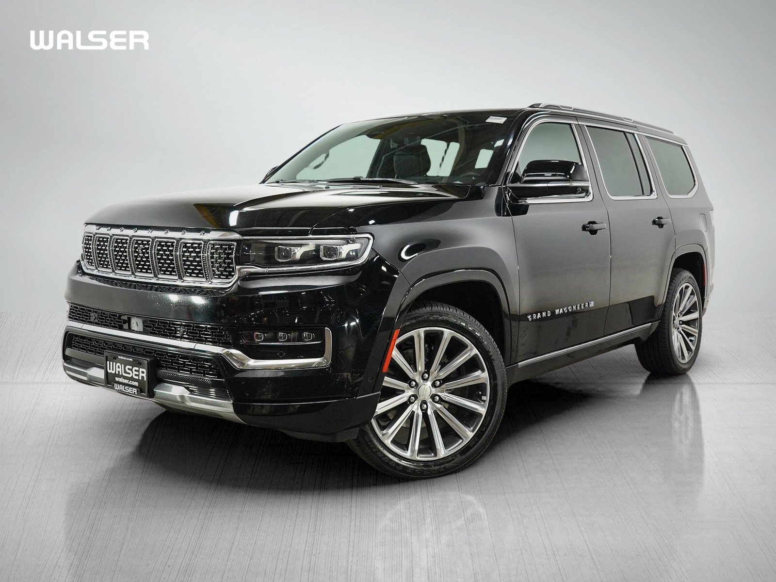 Used 2023 Jeep Grand Wagoneer Series II AWD/4WD image 1