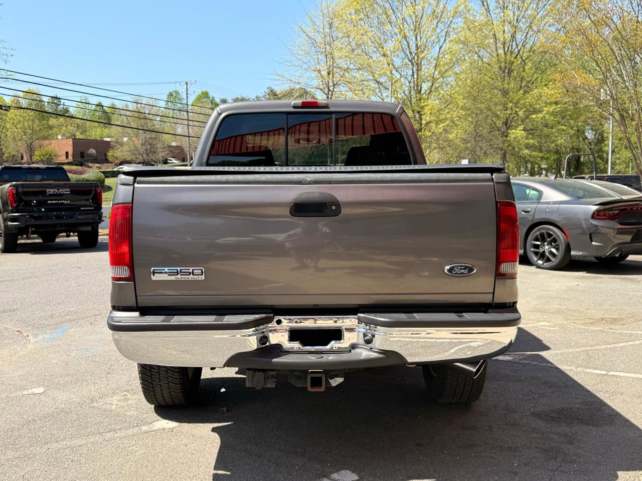 Used 2004 Ford F250 Lariat image 3