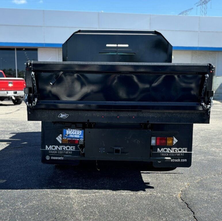 New 2024 Chevrolet Low Cab Forward image 6