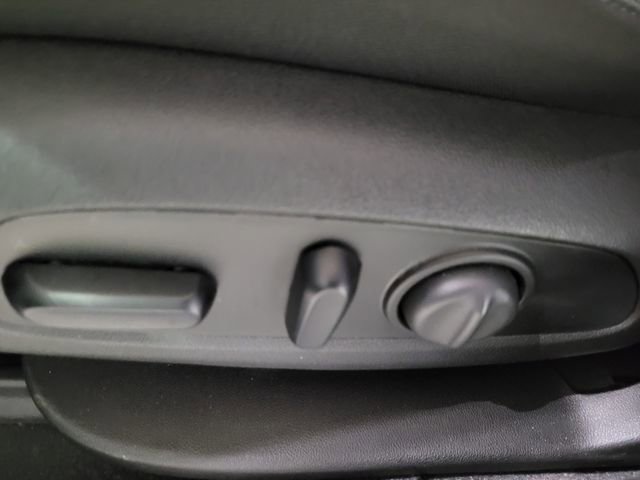 Used 2020 Chevrolet Blazer LT image 31