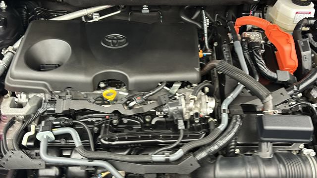 Used 2025 Toyota RAV4 LE AWD/4WD image 34