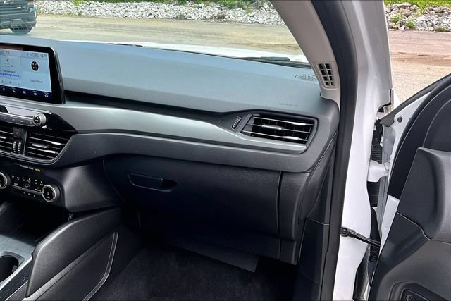 Used 2023 Ford Escape Active w/ Cold Weather Package FWD image 16