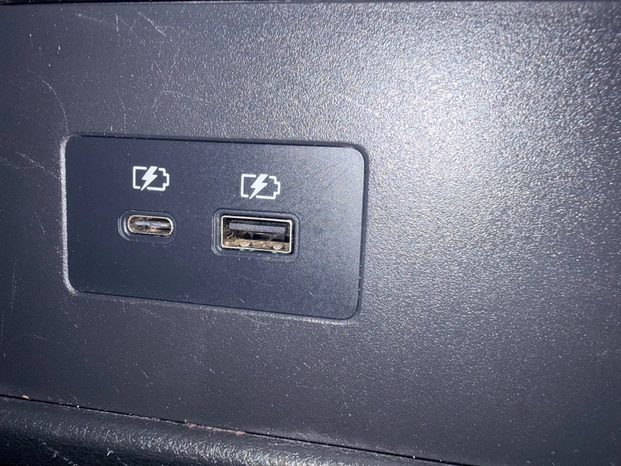 Used 2021 Nissan Rogue SV image 27