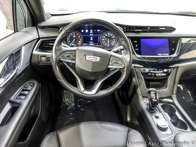 Certified 2023 Cadillac XT6 Premium Luxury w/ Technology Package AWD/4WD image 3