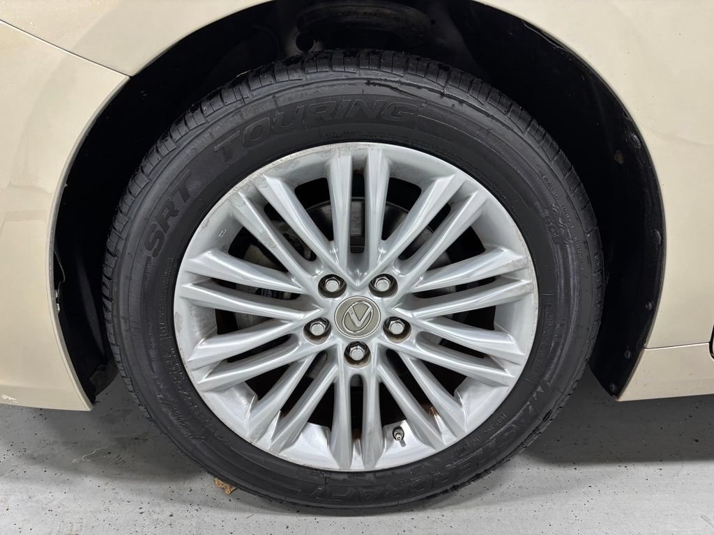 Used 2014 Lexus ES 350 w/ Luxury Package FWD image 64