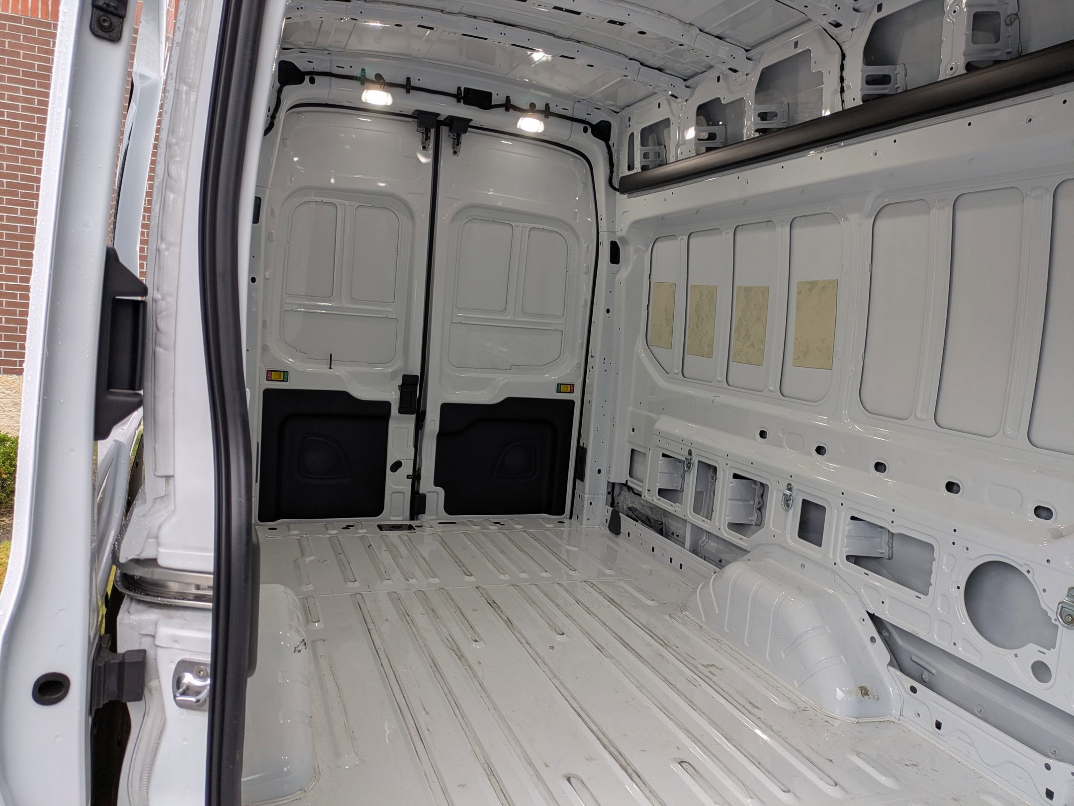 Certified 2025 Ford Transit 350 148 High Roof Extended image 29