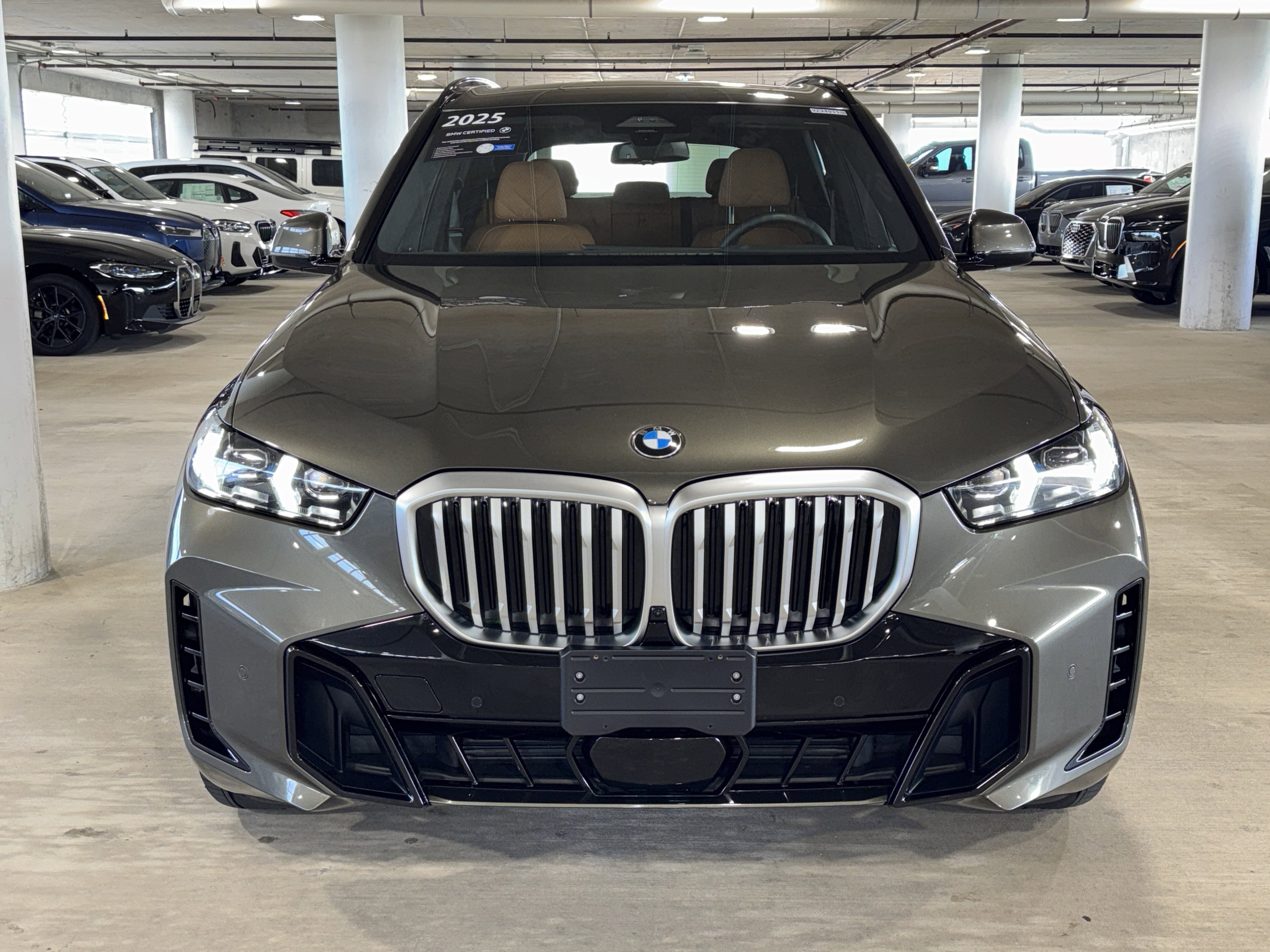 Certified 2025 BMW X5 xDrive40i w/ M Sport Package image 3