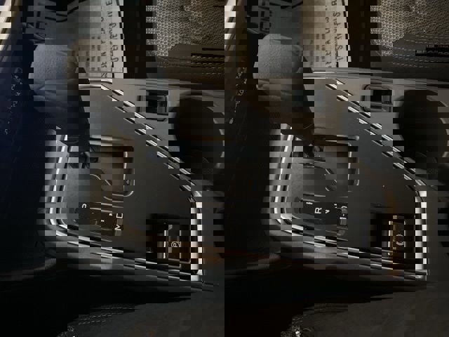 Used 2024 Subaru Crosstrek 2.0i Premium AWD/4WD image 18