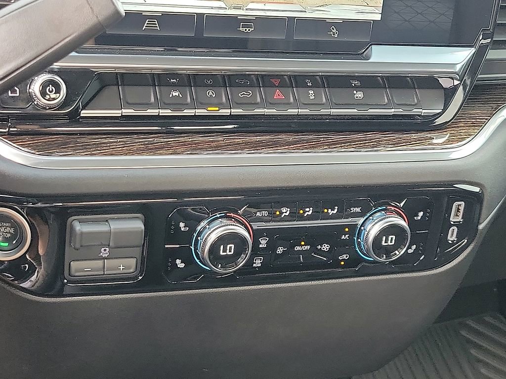 Used 2025 GMC Sierra 1500 SLE w/ Preferred Package image 17