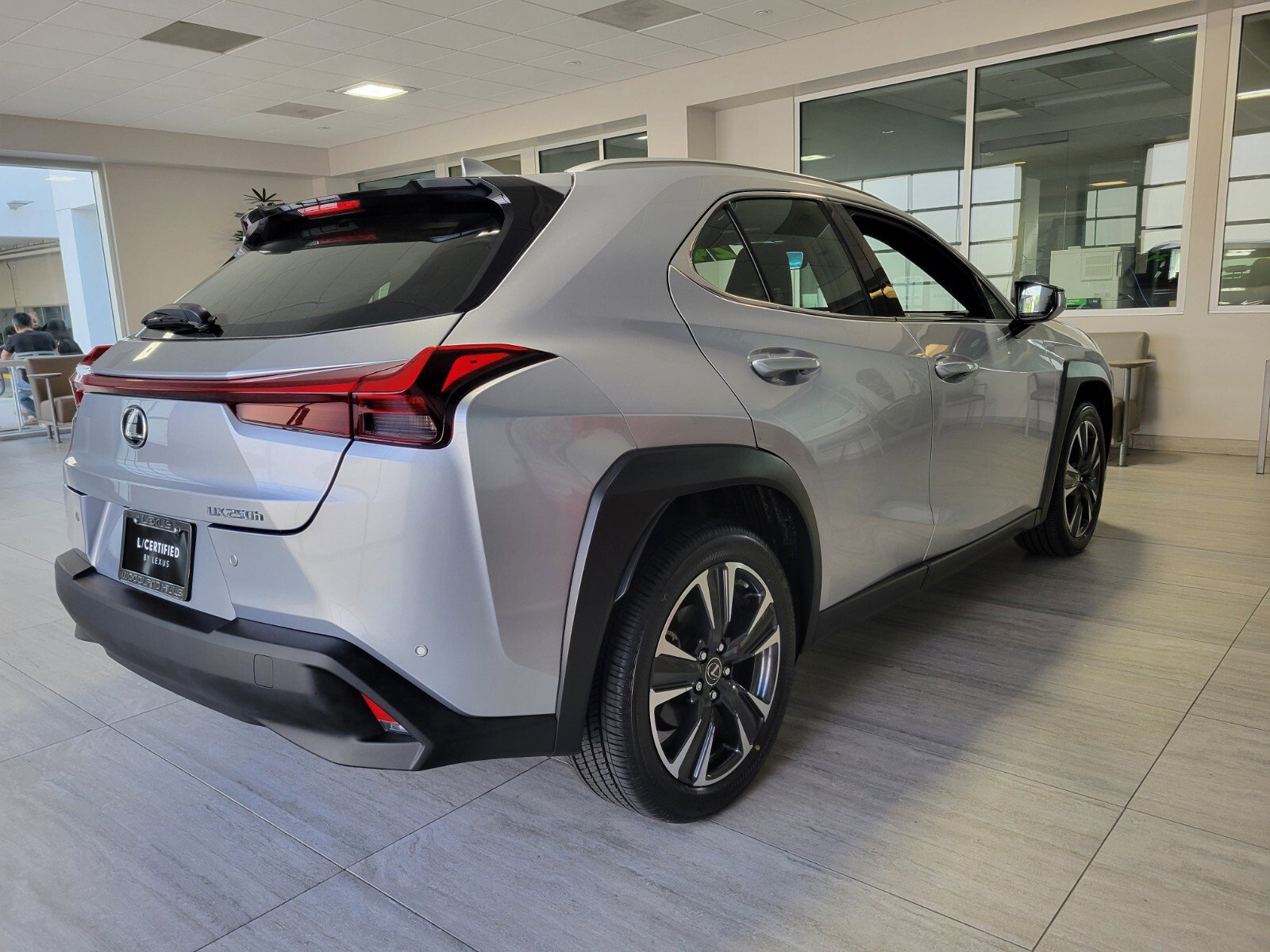 Certified 2024 Lexus UX 250h FWD image 7