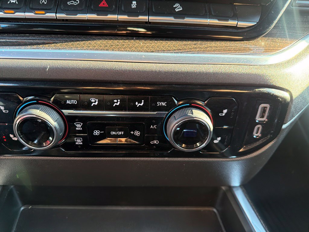 Used 2025 Chevrolet Silverado 1500 LT Trail Boss w/ Convenience Package II AWD/4WD image 28