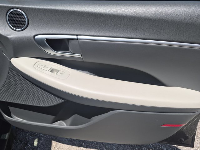 Used 2025 Hyundai Sonata SEL FWD image 32