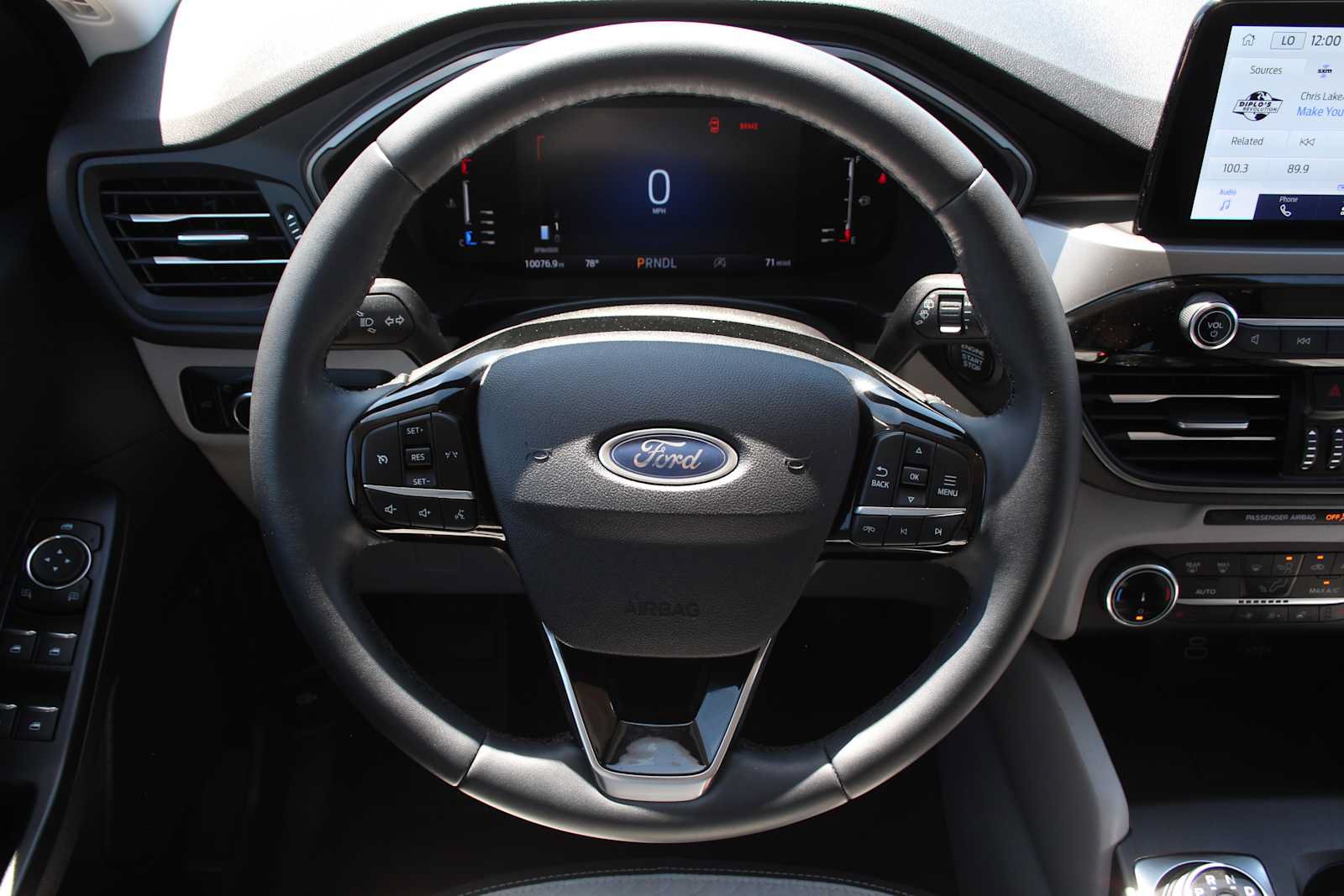 Used 2024 Ford Escape Active AWD/4WD image 32