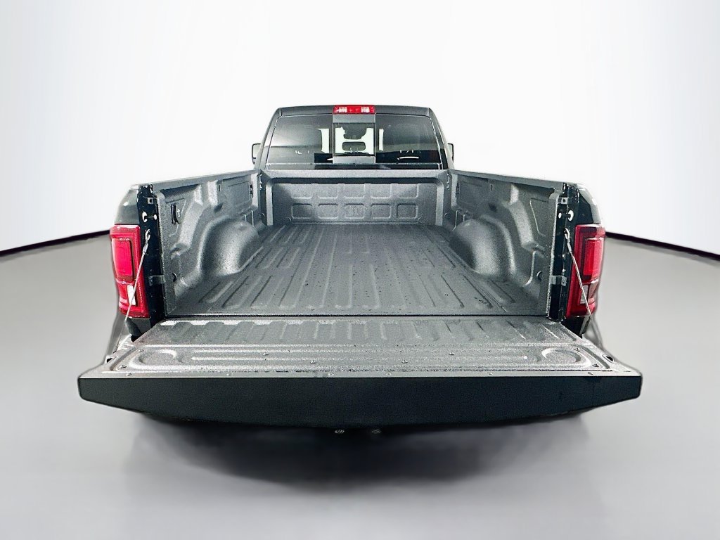New 2026 RAM 2500 Laramie AWD/4WD image 16