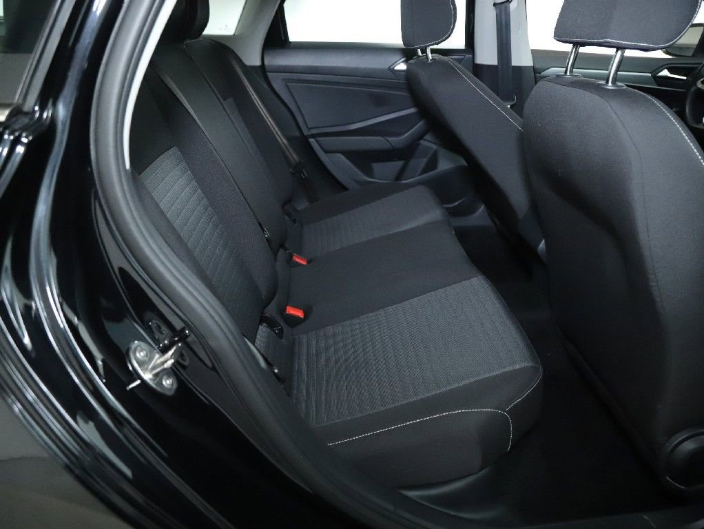 Used 2025 Volkswagen Jetta S image 31