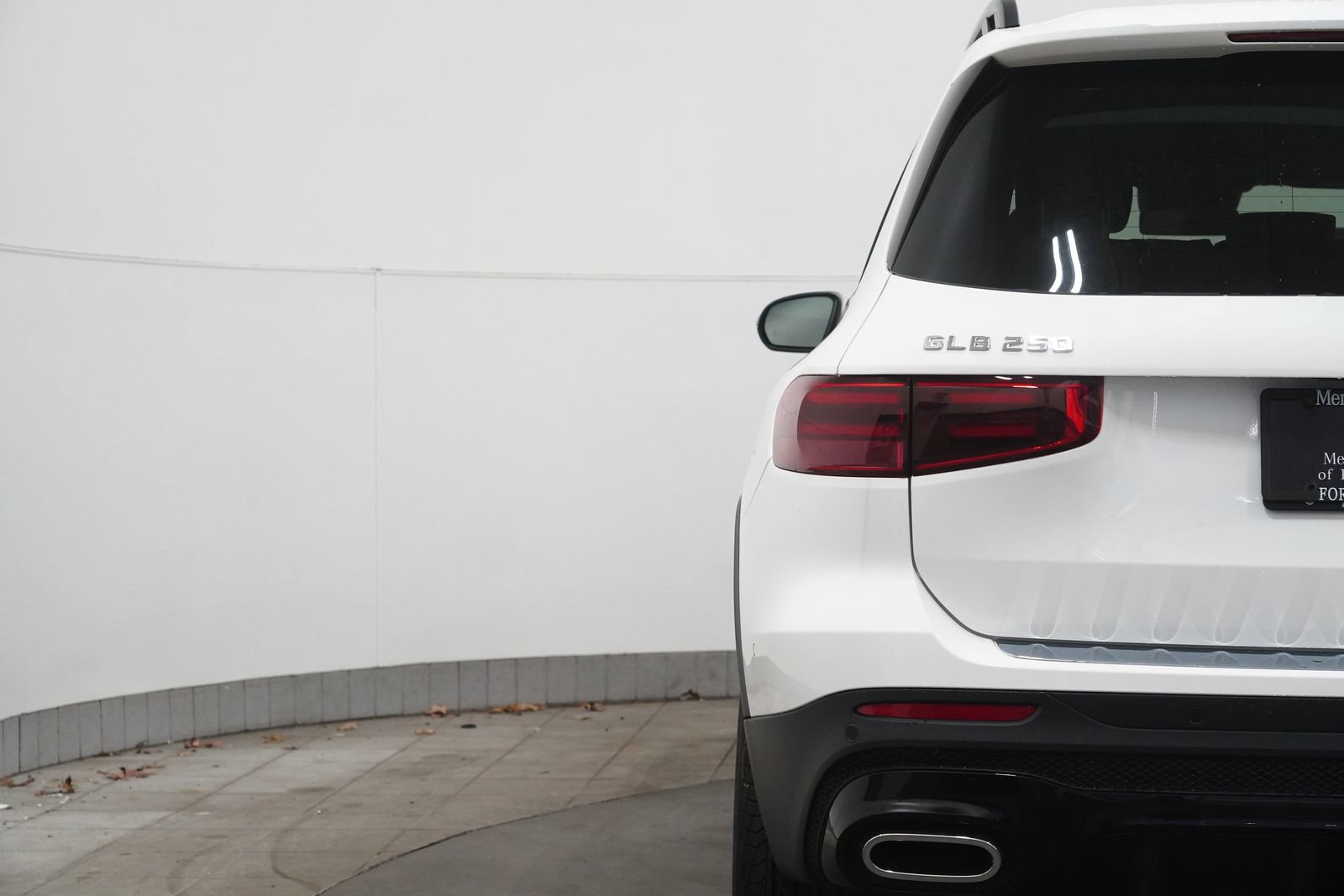 New 2026 Mercedes-Benz GLB 250 4MATIC image 14