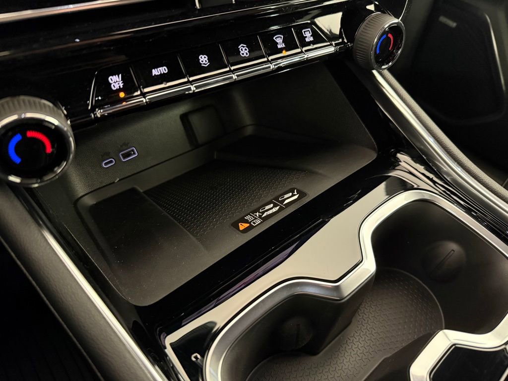 New 2026 Chevrolet Traverse RS image 30