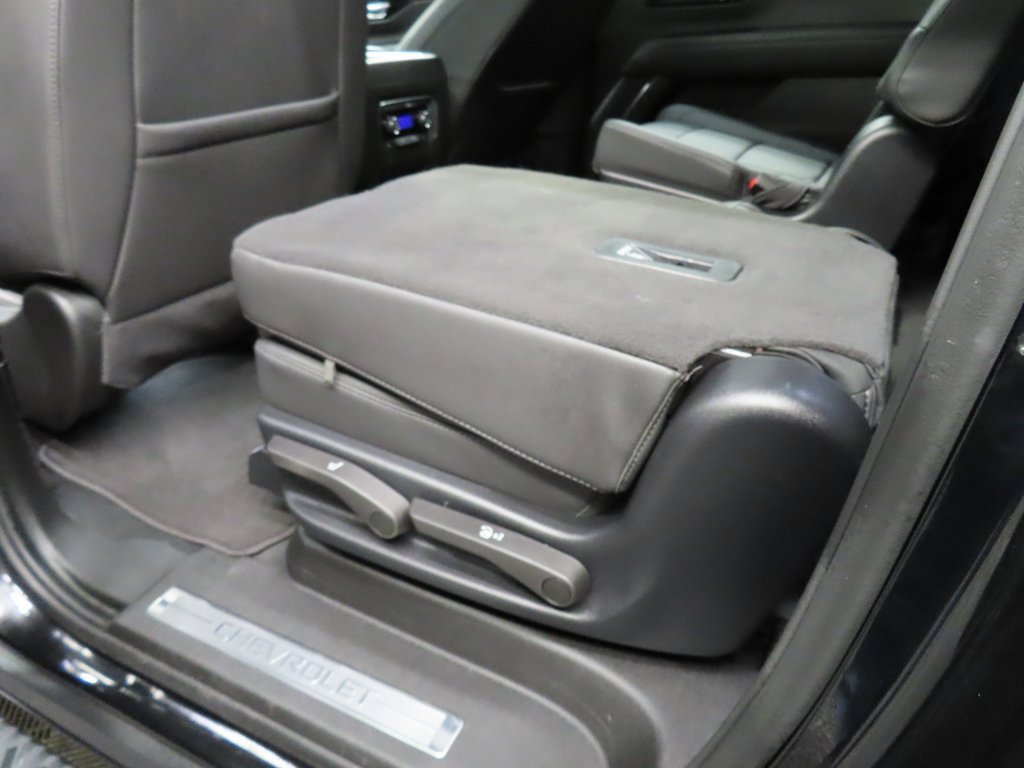 Used 2025 Chevrolet Suburban Z71 image 64