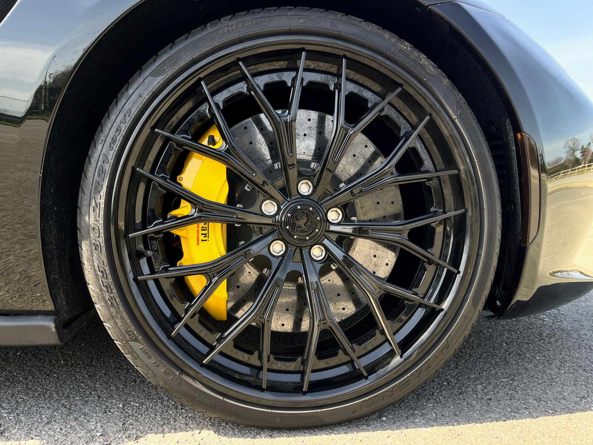 Used 2018 Ferrari GTC4Lusso T image 49
