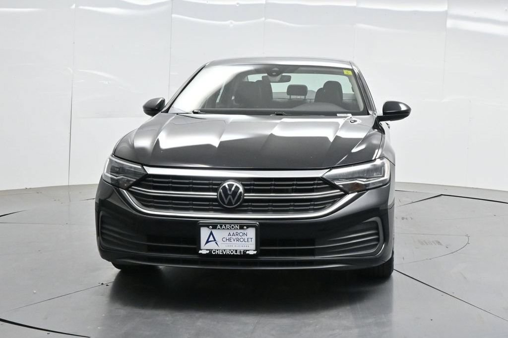 Used 2024 Volkswagen Jetta SE FWD image 38