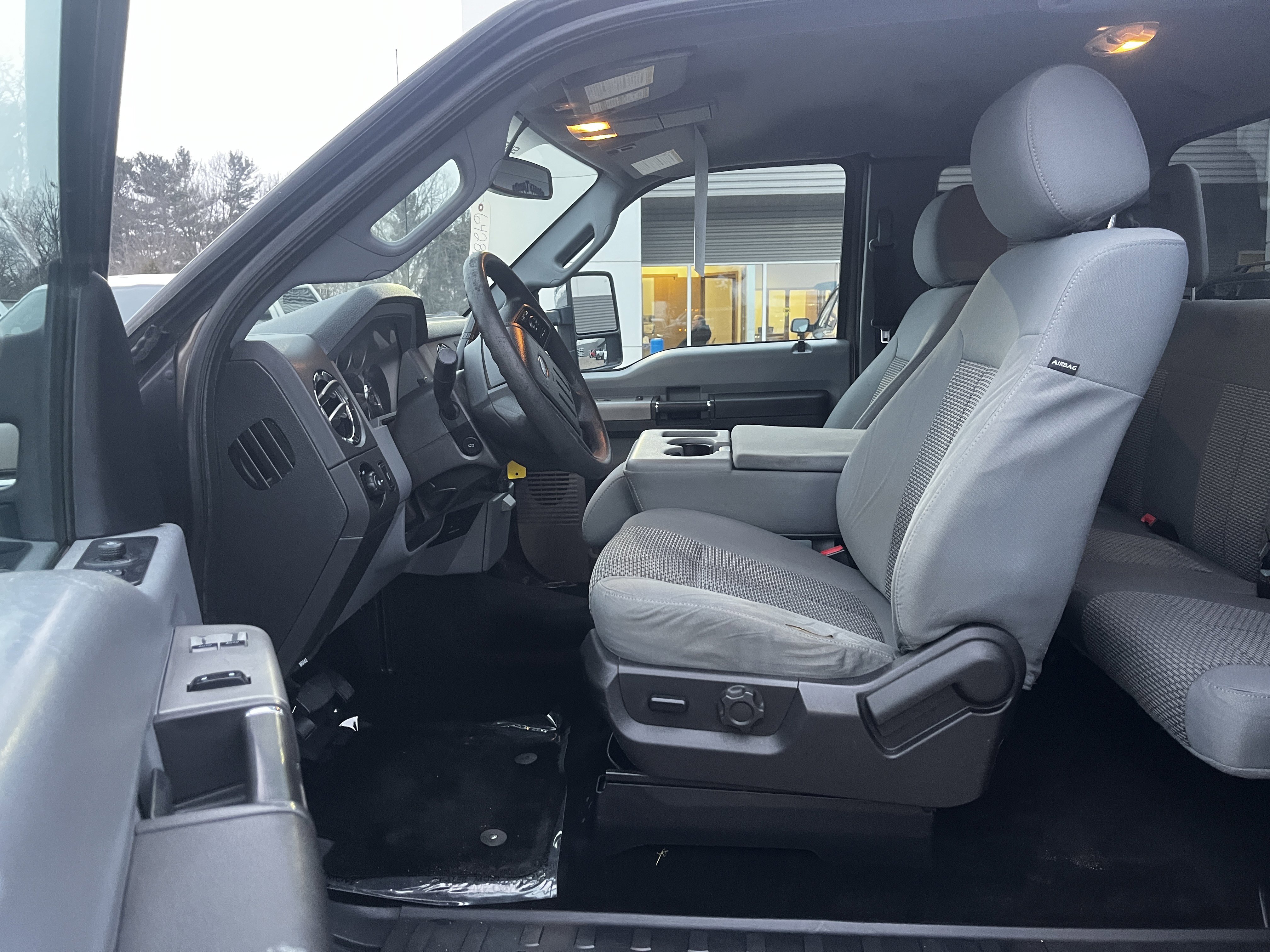 Used 2016 Ford F250 XLT w/ XLT Premium Package image 11