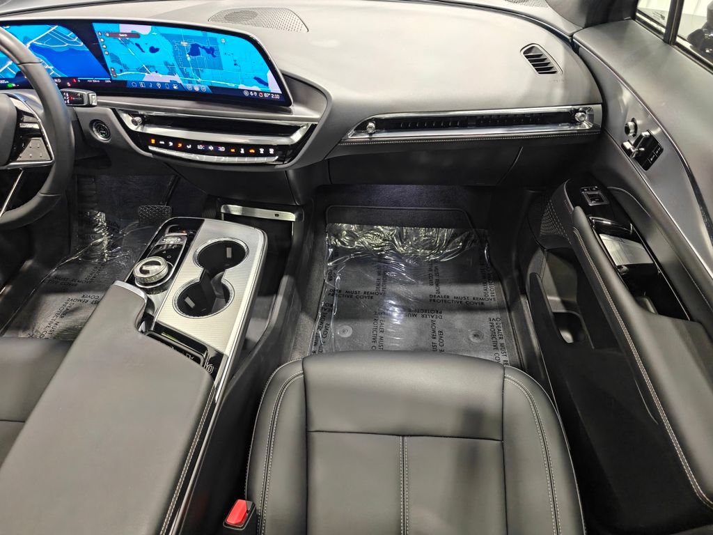 Used 2024 Cadillac Lyriq Tech RWD image 25