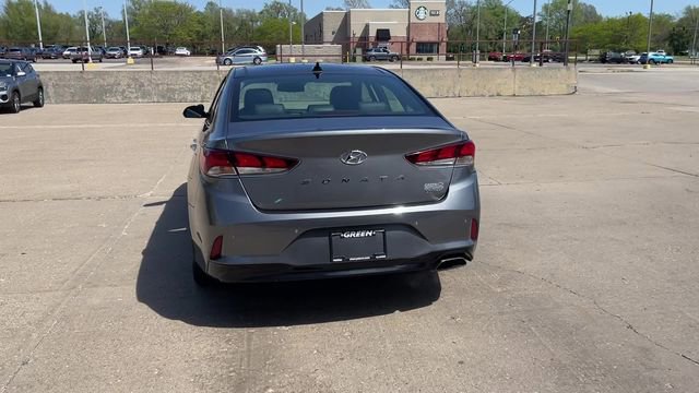 Used 2019 Hyundai Sonata Limited w/ Ultimate Package 04 FWD image 7