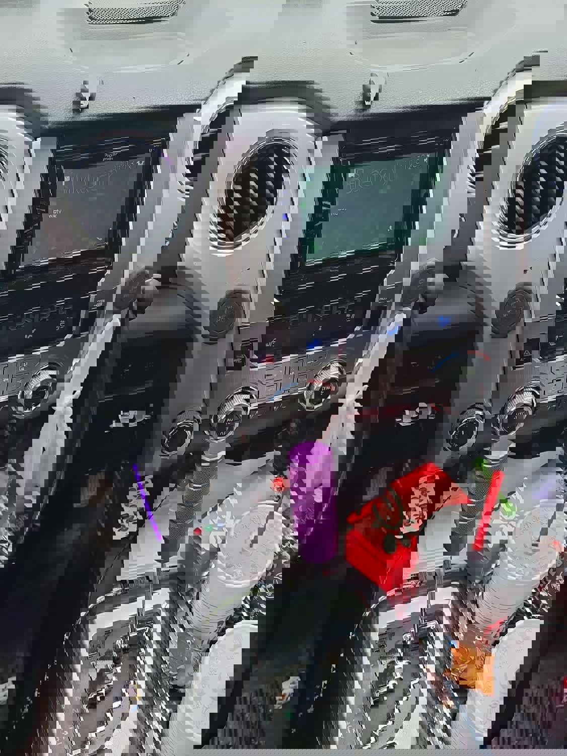 Used 2014 Toyota Tundra Platinum image 7