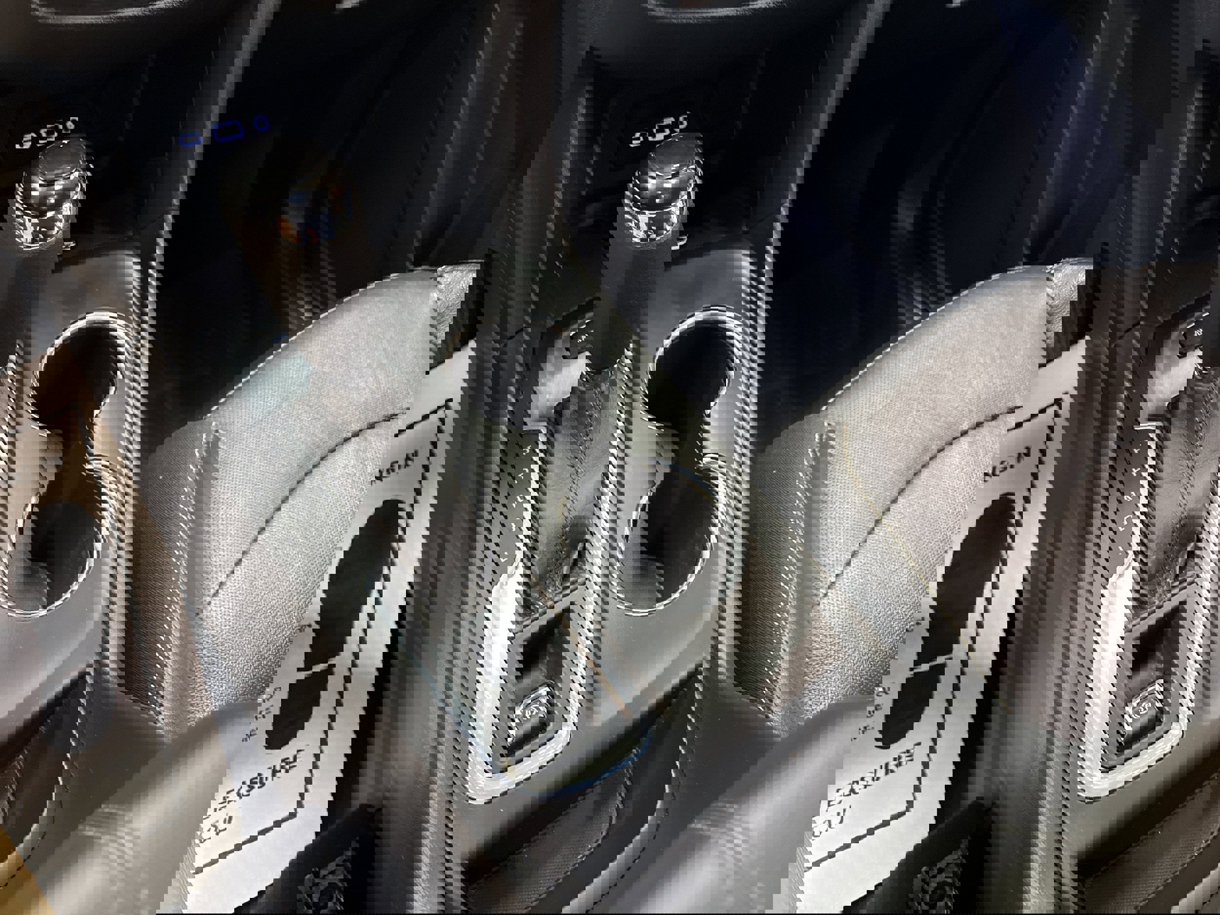 Used 2020 Chevrolet Equinox Premier image 48