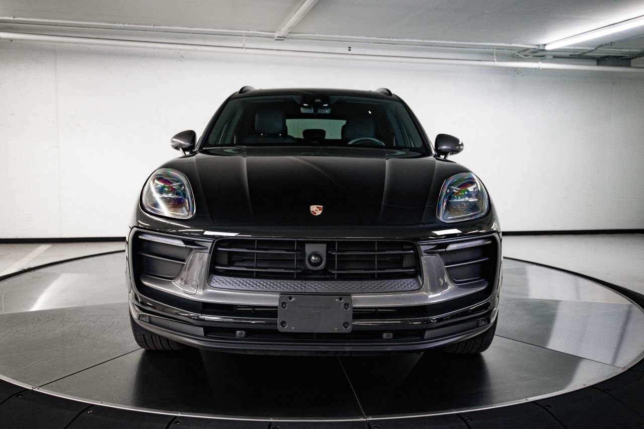 Certified 2023 Porsche Macan Turbo AWD/4WD image 10