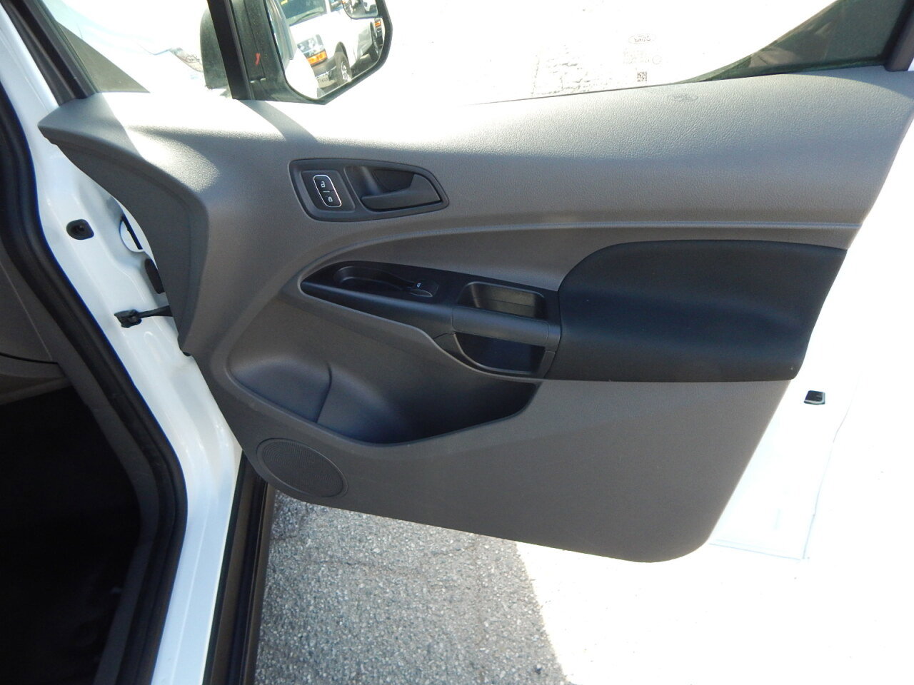 Used 2020 Ford Transit Connect XL image 23