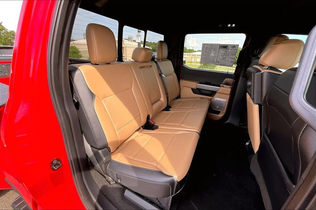 Used 2023 Ford F450 Lariat w/ FX4 Off-Road Package AWD/4WD image 28