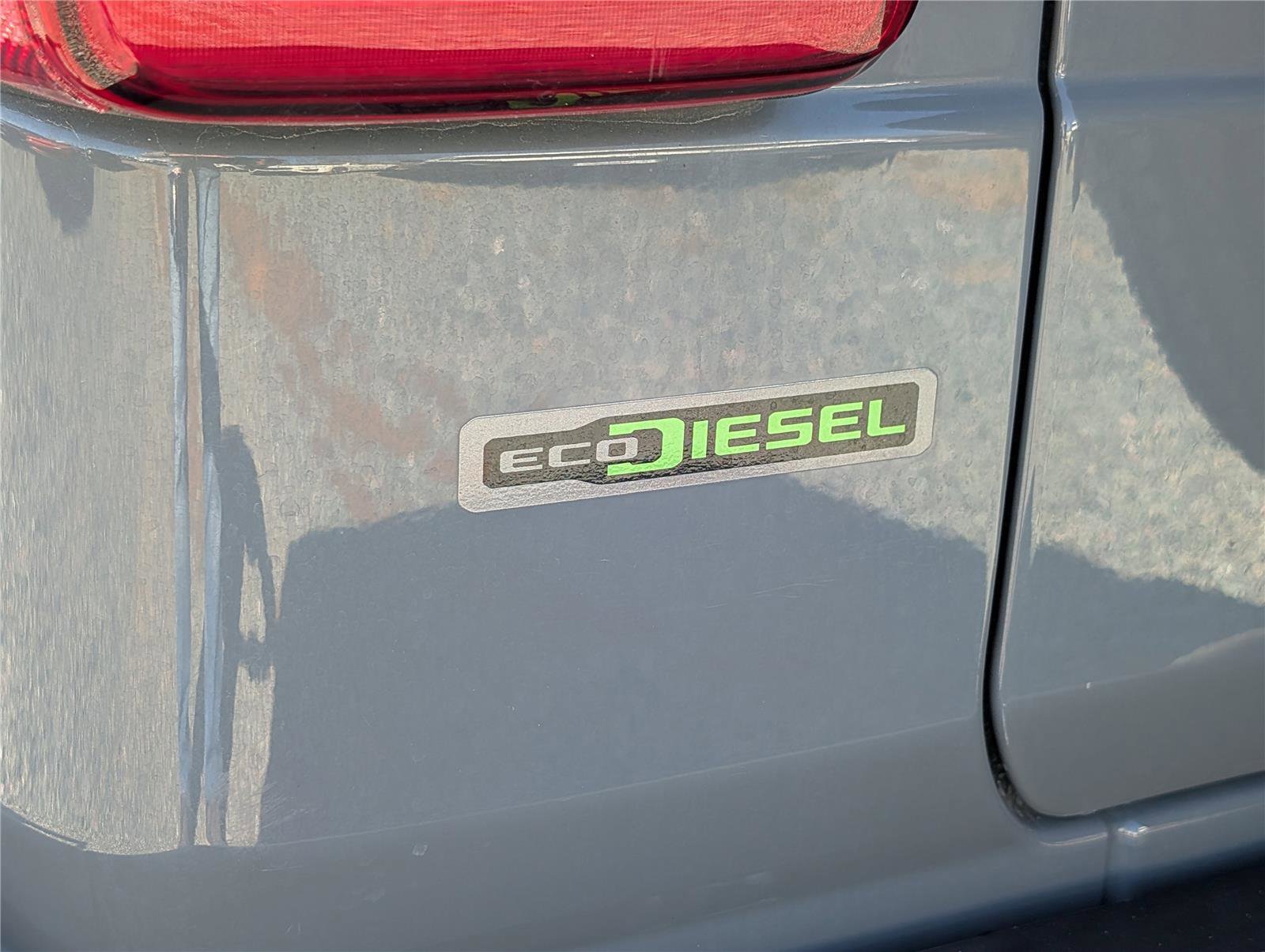 Used 2020 Jeep Wrangler Unlimited Sahara image 9