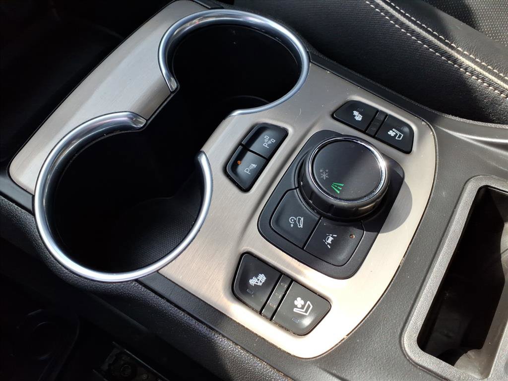 Used 2020 GMC Terrain Denali w/ Denali Premium Package image 29