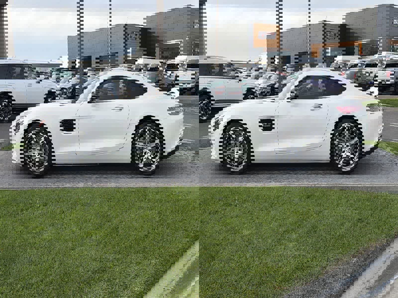 Used 2017 Mercedes-Benz AMG GT Coupe image 2