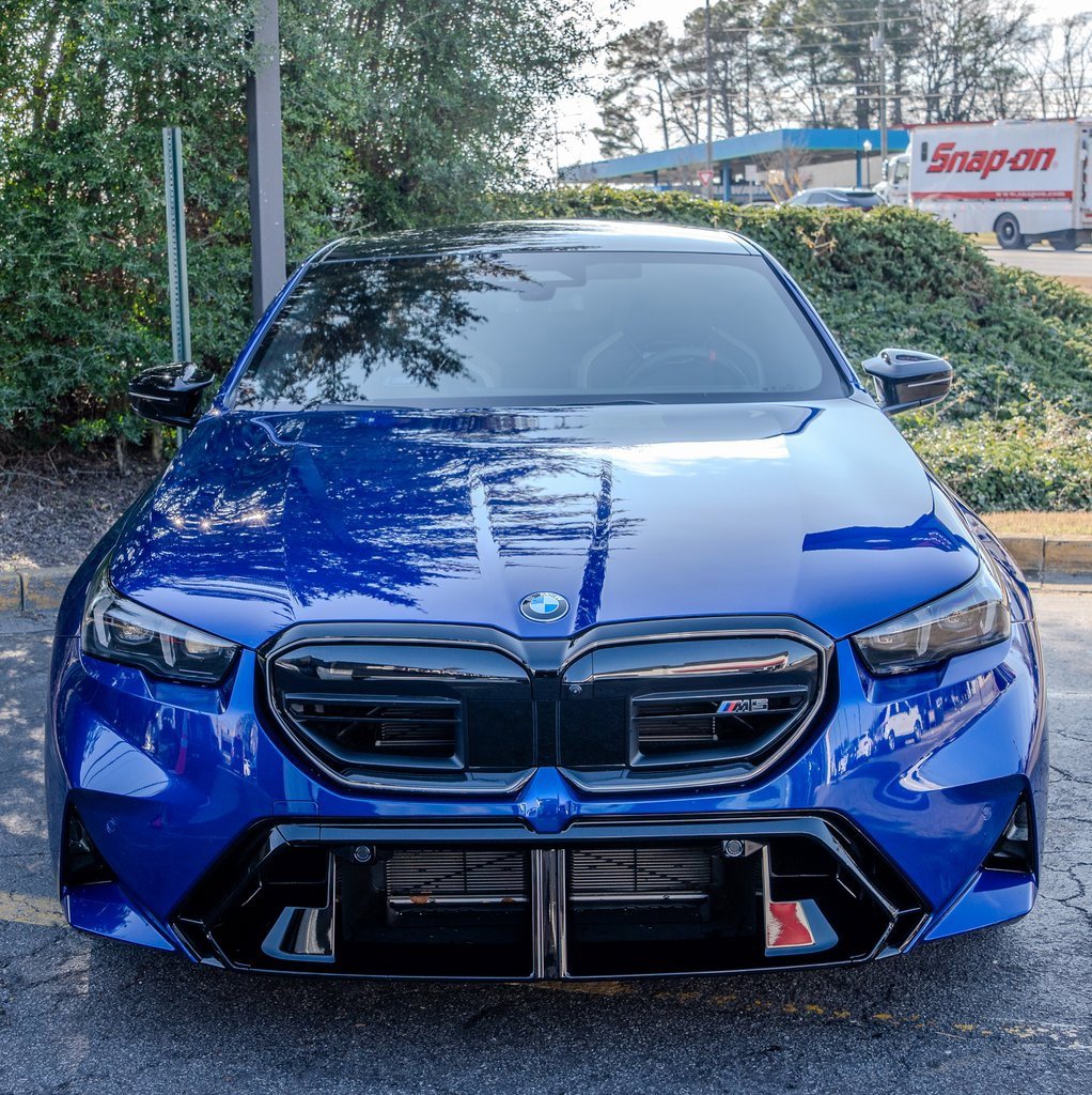 Used 2026 BMW M5 w/ Executive Package image 2