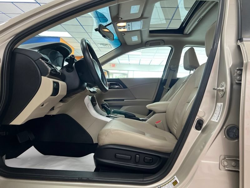 Used 2016 Honda Accord EX-L image 18