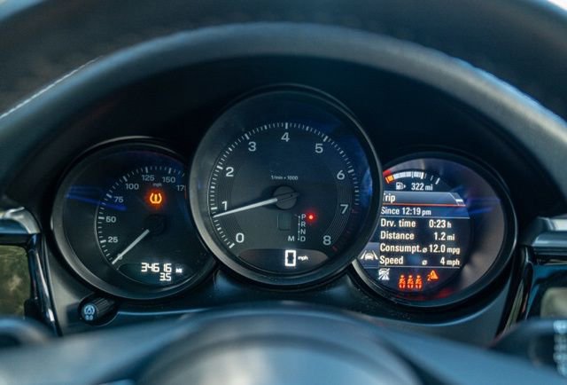 Used 2024 Porsche Macan T w/ Premium Plus Package image 29