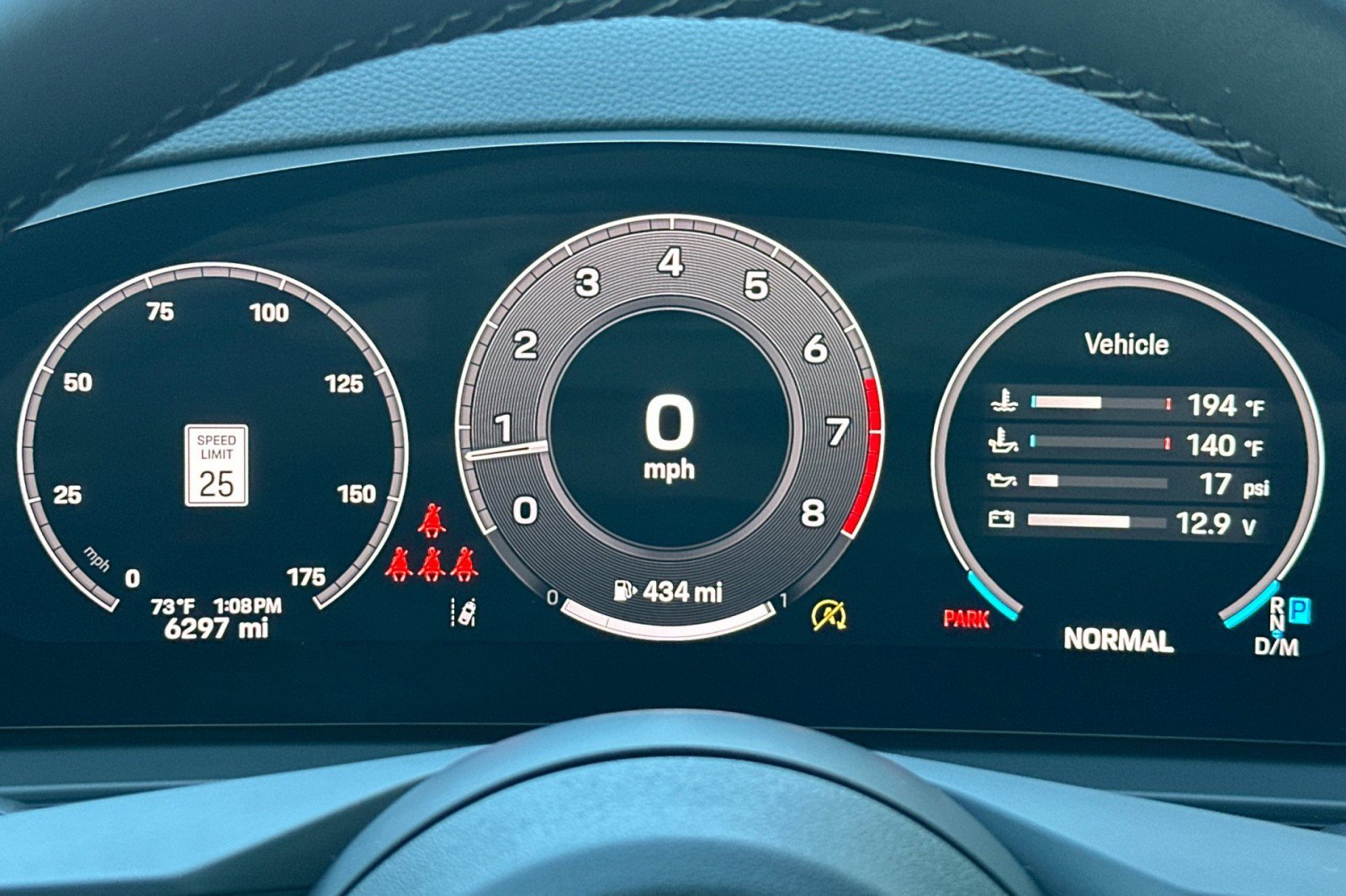 Used 2025 Porsche Cayenne Coupe image 25