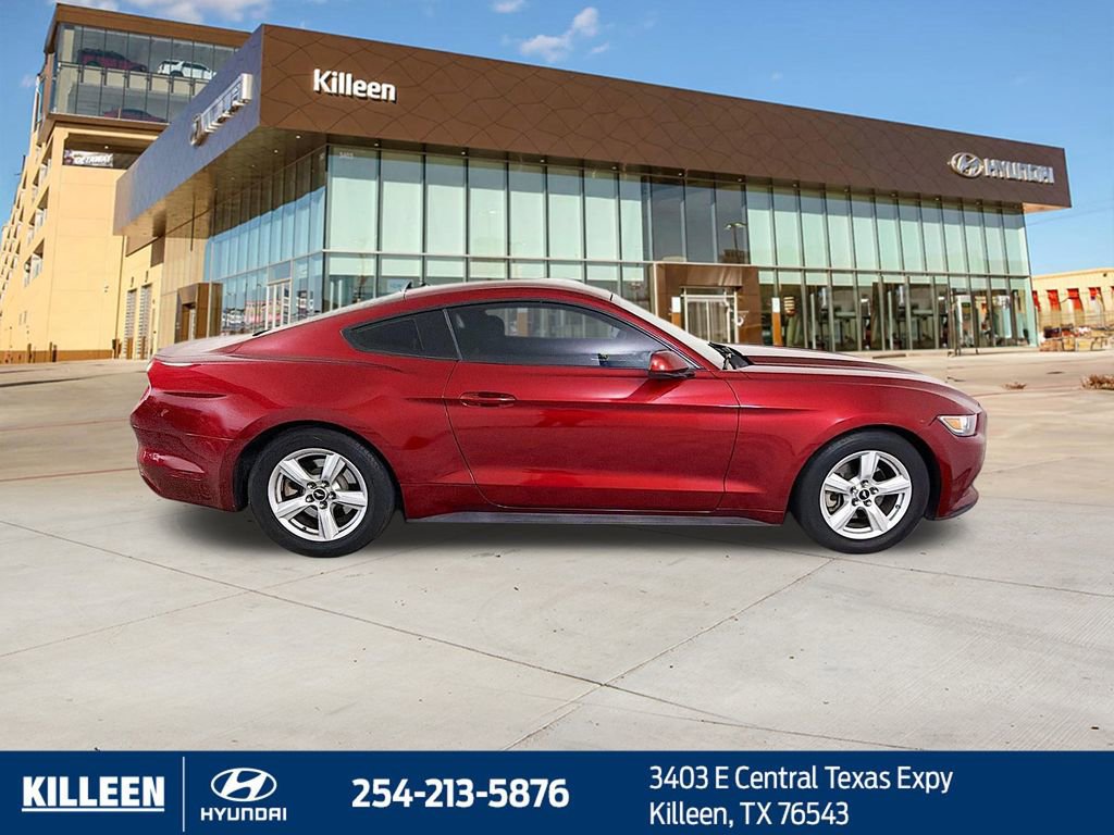 Used 2015 Ford Mustang Coupe image 9