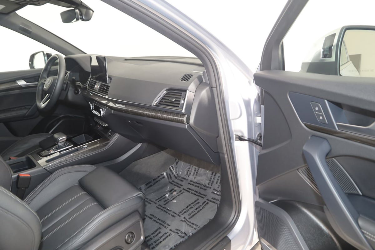 Used 2023 Audi SQ5 Prestige w/ Prestige Package AWD/4WD image 44