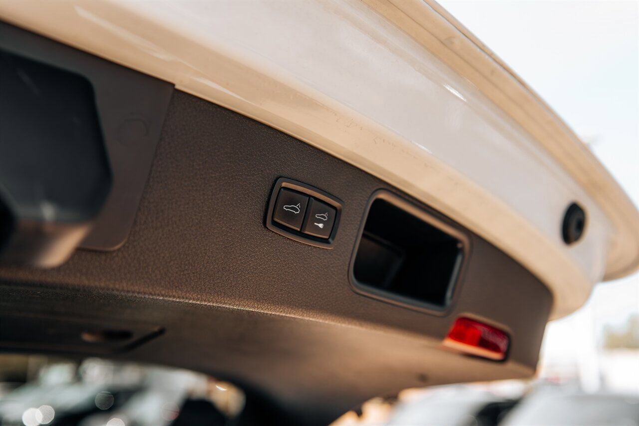 Used 2018 Porsche Macan S image 42