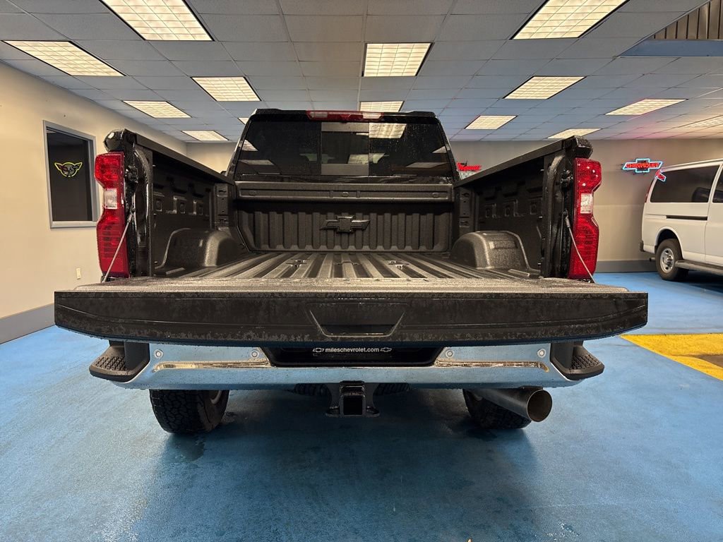 New 2026 Chevrolet Silverado 2500 LT w/ All Star Edition AWD/4WD image 8