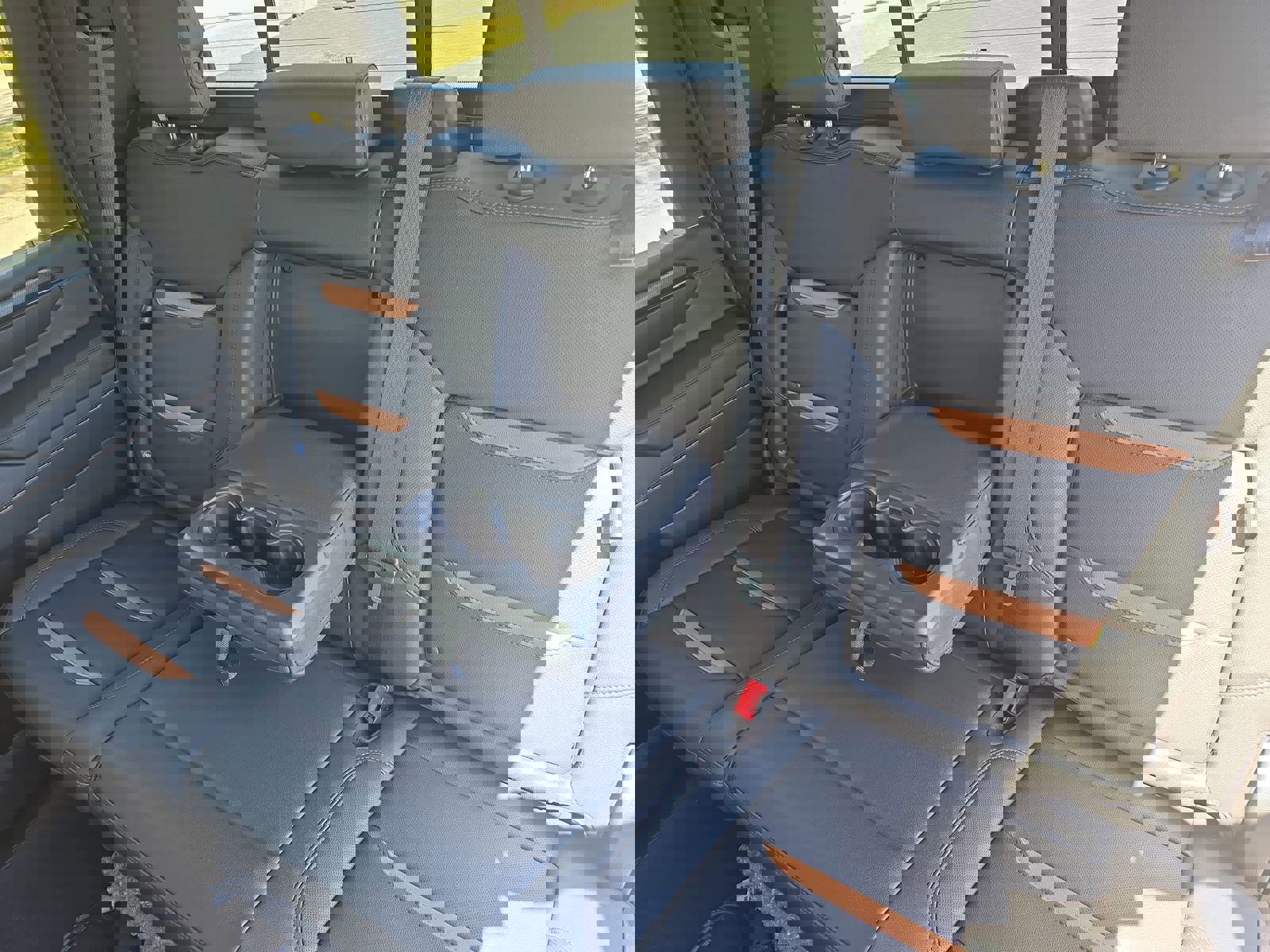 Used 2024 GMC Sierra 2500 AT4 w/ AT4 Premium Plus Package image 15