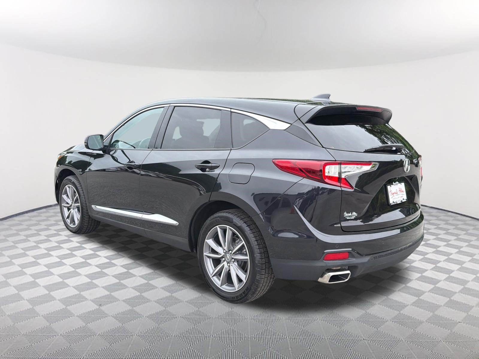 Used 2023 Acura RDX FWD w/ Technology Package image 3